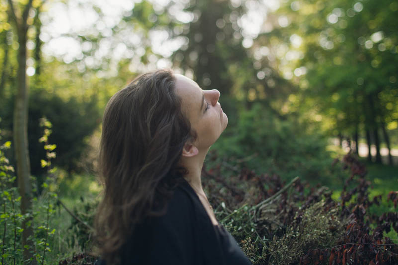 © Lika Banshoya Photography Portrait Alice The Tree Whisperer Bois Vincennes 3